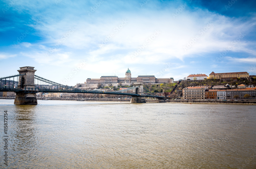 Fototapeta premium view of historic architectural in Budapest from Danube