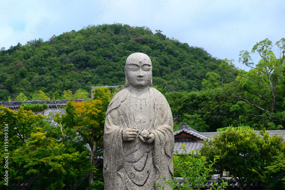 石仏 お地蔵様 京都 衣笠
a stone image of the Buddha, Kunugasa Kyoto Japan. 石仏 お地蔵様 京都 衣笠
a stone image of the Buddha, Kunugasa Kyoto Japan.