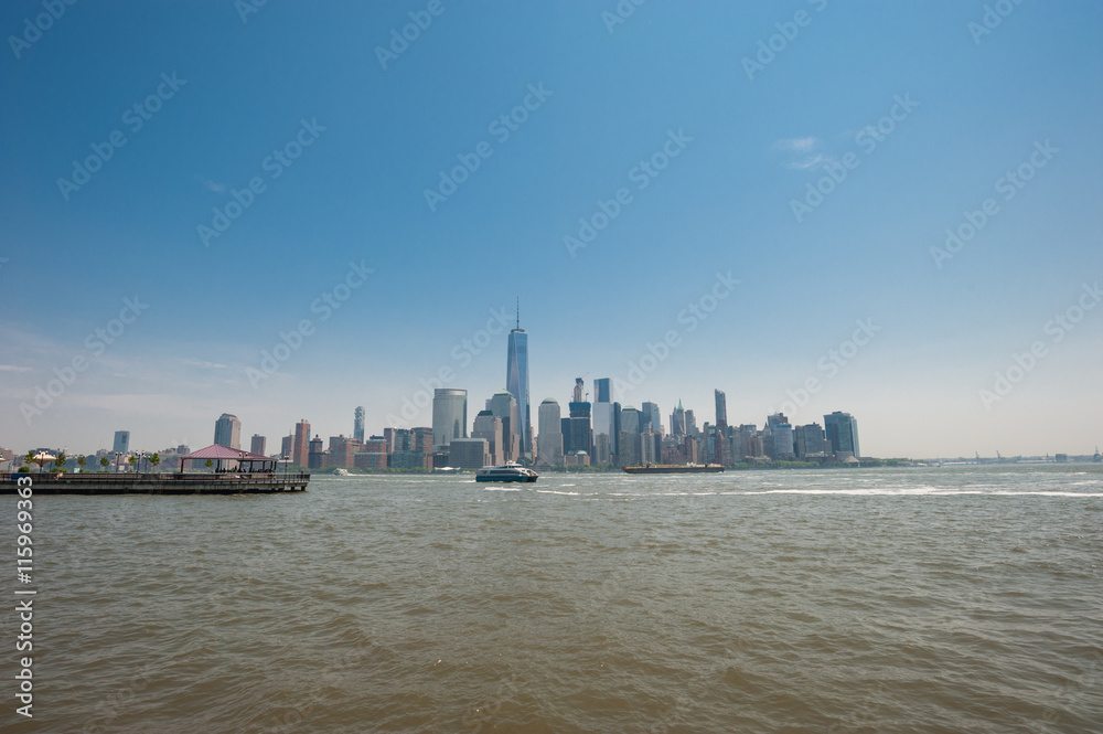 夏、旅、ニューヨークハドソンリバー / ニューヨクの対岸ジャージーシティーに渡ればマンハッタン、を一望できる。