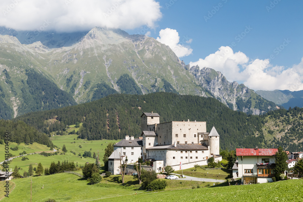 Castle Naudersberg, Austria