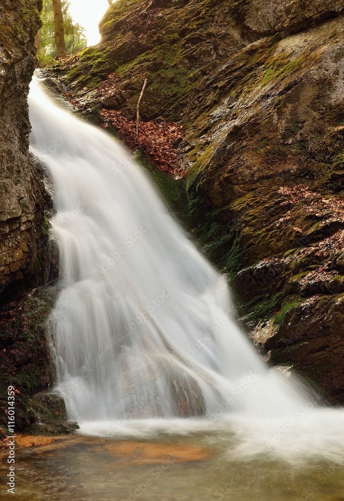 Obraz premium Spring waterfall landscape with huge water detail