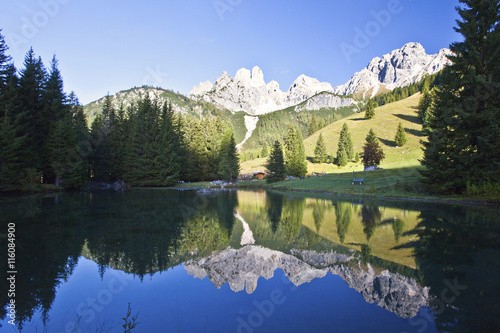 Der Almsee in der Spiegelung