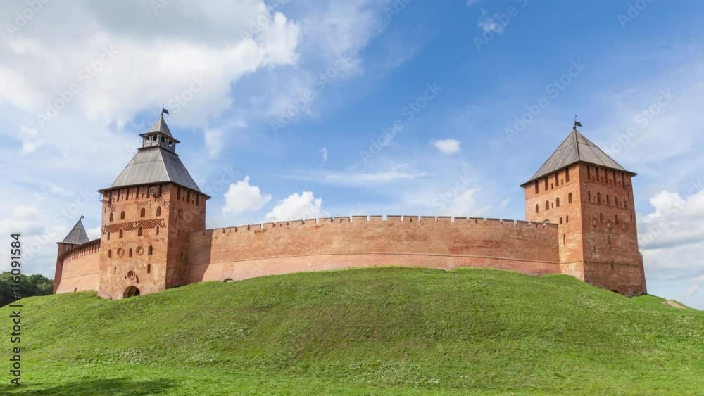 Wall and towers of Novgorod Veliky kremlin, time-lapse video
Wall and towers of Novgorod Veliky kremlin, time-lapse video