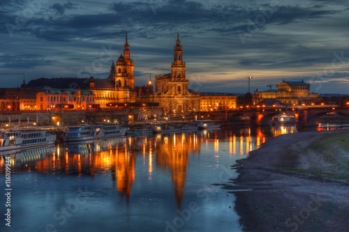 Dresden Elbansicht bei Nacht