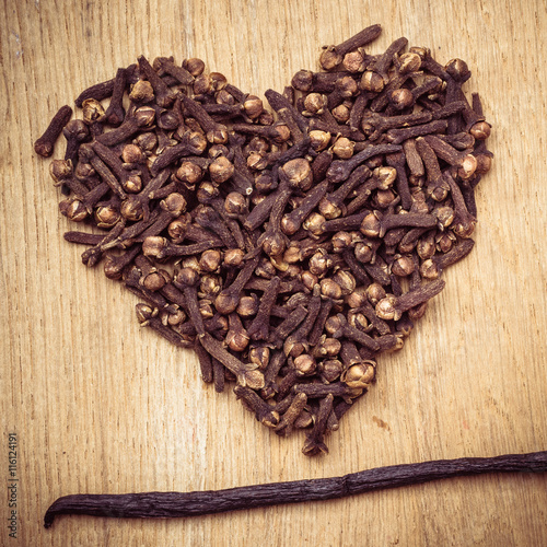 Heart form made from spice cloves