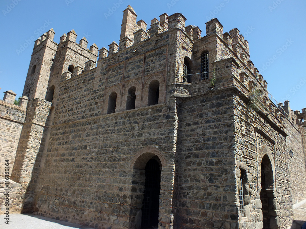 Puerta de Alfonso VI en Toledo