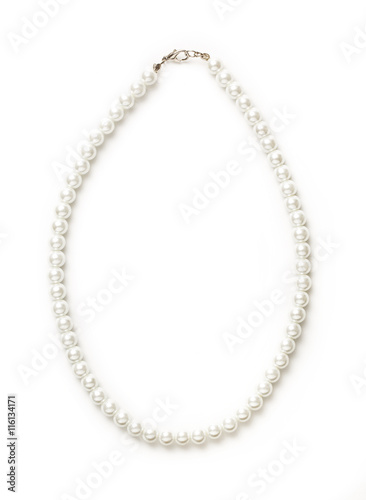 Obraz na plátně White pearl necklace of one string