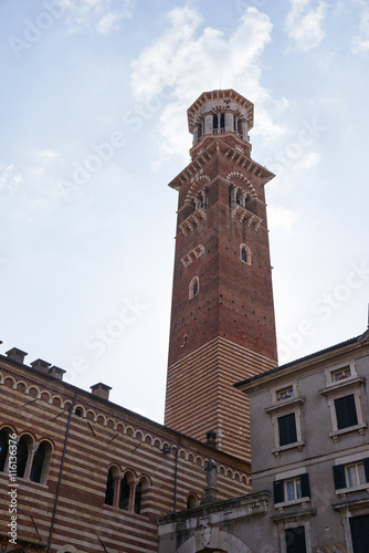 Torre dei Lamberti © jipen