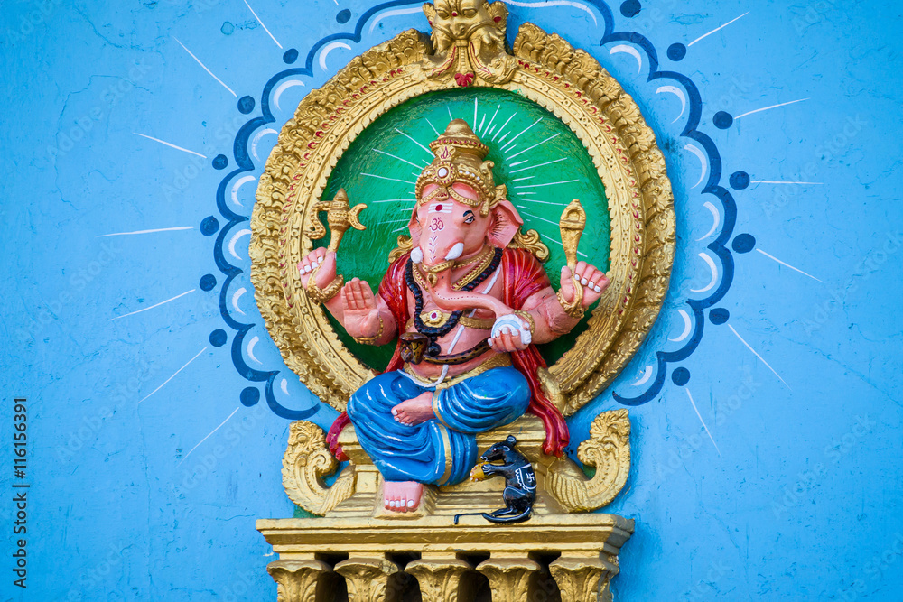 Fototapeta premium Image of Lord Shri Ganesha over the gate of the Shri Chamundeshwari temple in Mysore, India