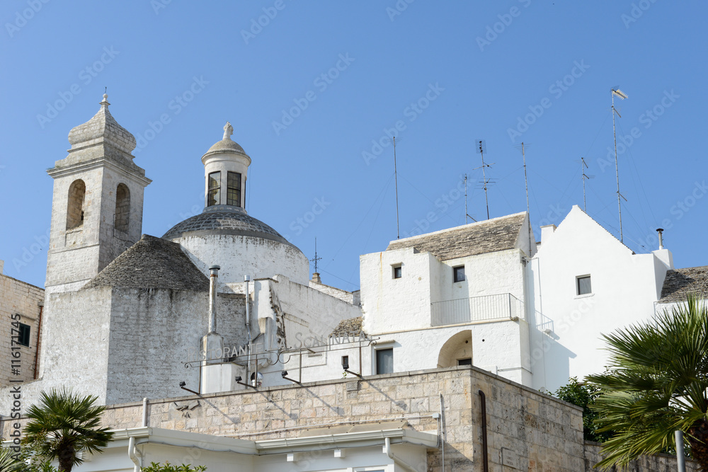 Fototapeta premium The scenic village of Locorotondo on Puglia