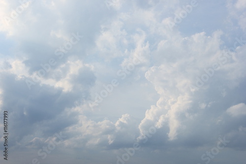 Fototapeta Naklejka Na Ścianę i Meble -  Hole in center cloud background