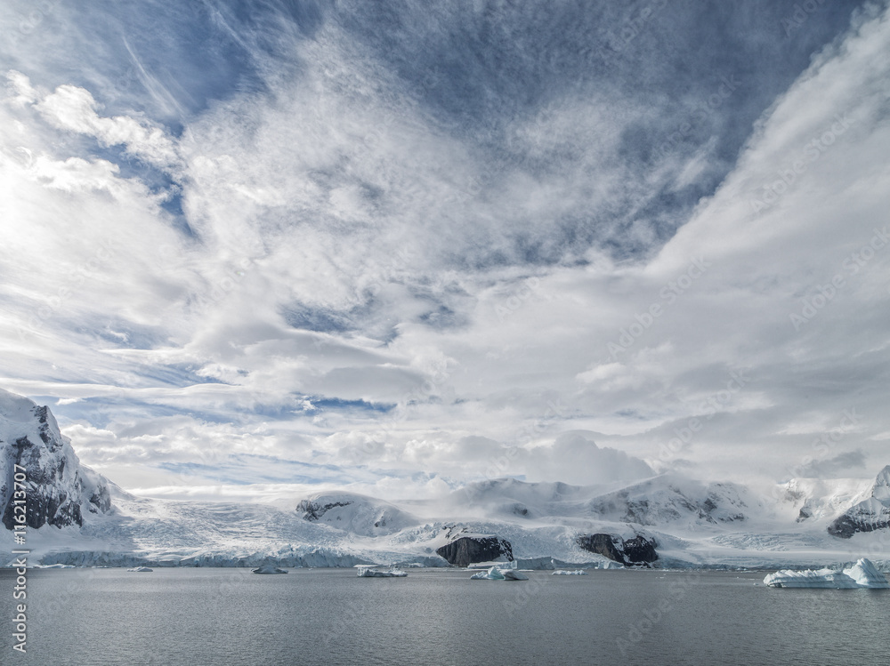 Fototapeta premium Antarctica glacier and sea