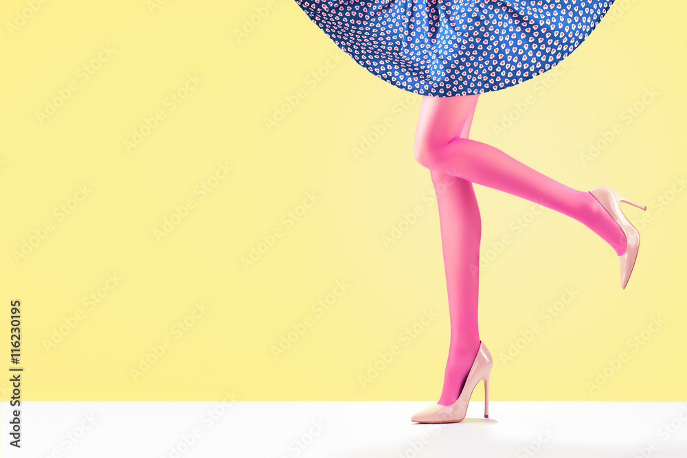 Fashion. Female Skirt. Long Legs, fashion skirt, Trendy high Heels. Female  sexy legs, Stylish skirt, Summer Glamour Luxury heels on legs, Model girl  in fashion skirt. Fashion female party Outfit Stock-Foto