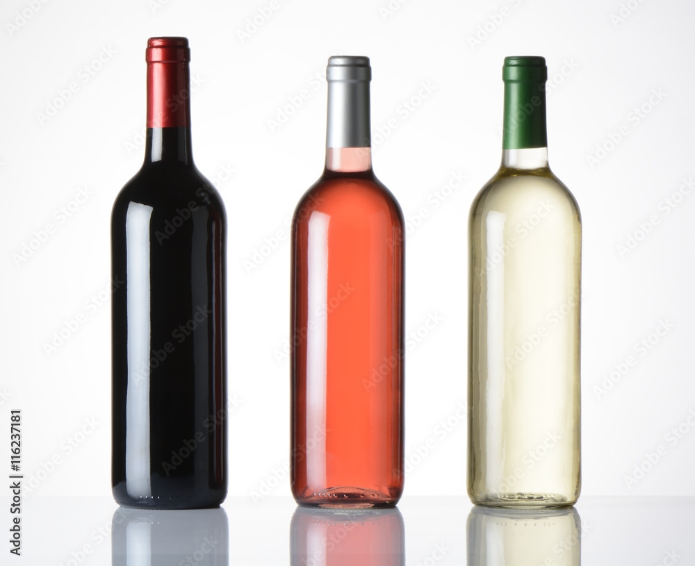 Botellas de vino tinto, rosado y blanco Botellas de vino tinto, rosado y blanco