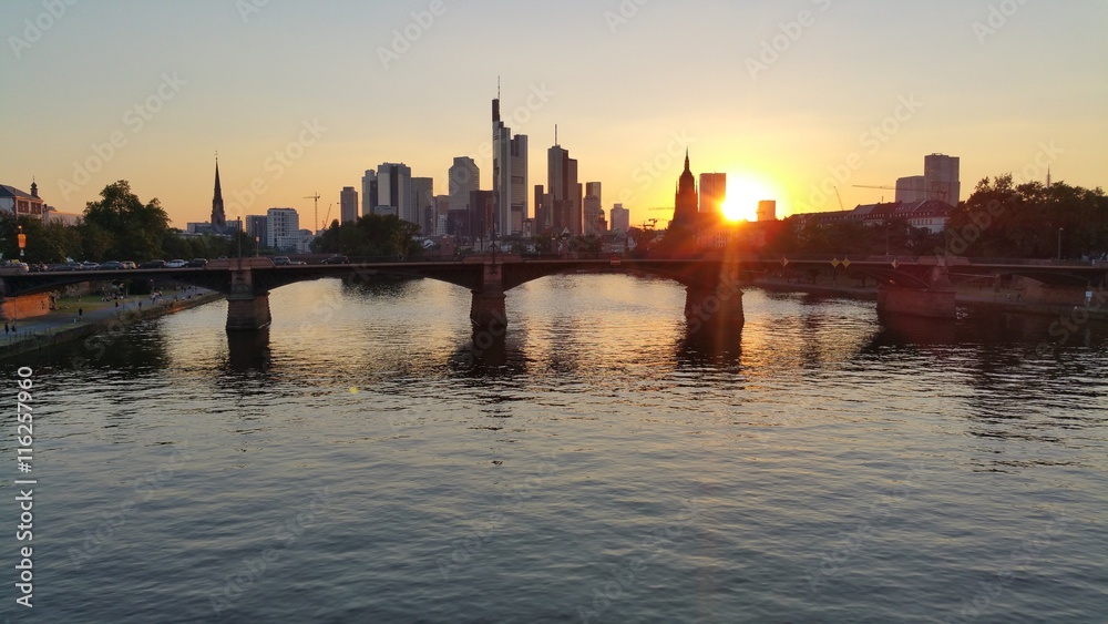 Frankfurt im Sonnenuntergang