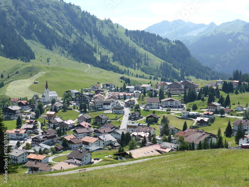 Bergdorf in Tirol photo