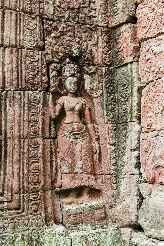 Statue in the temple's wall