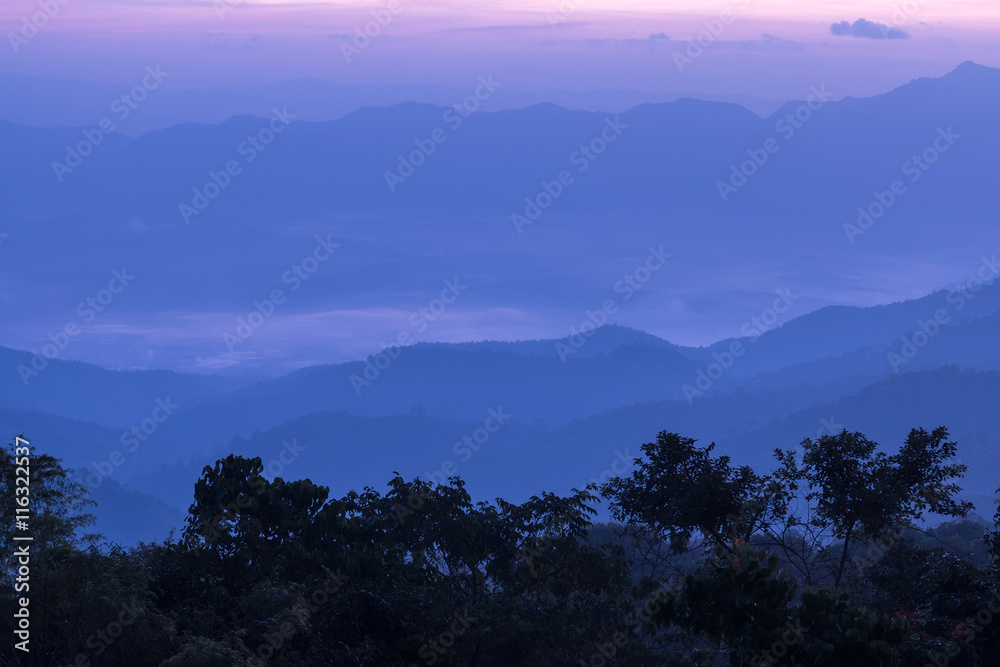 Obraz premium Mountain complex and colorful sky for background.