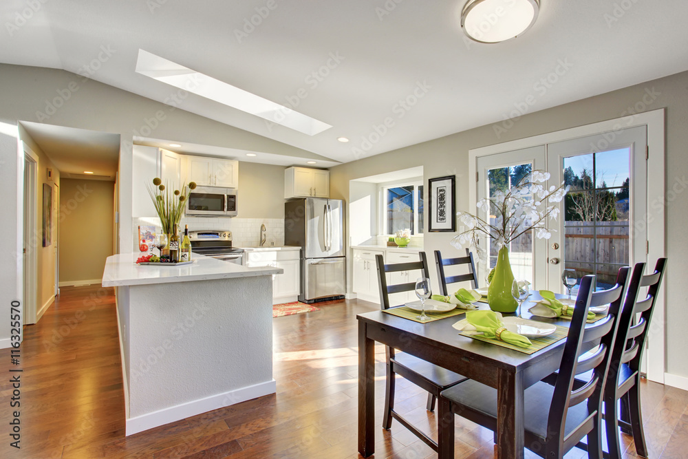 Fototapeta premium Open plan floor kitchen room with hardwood floor