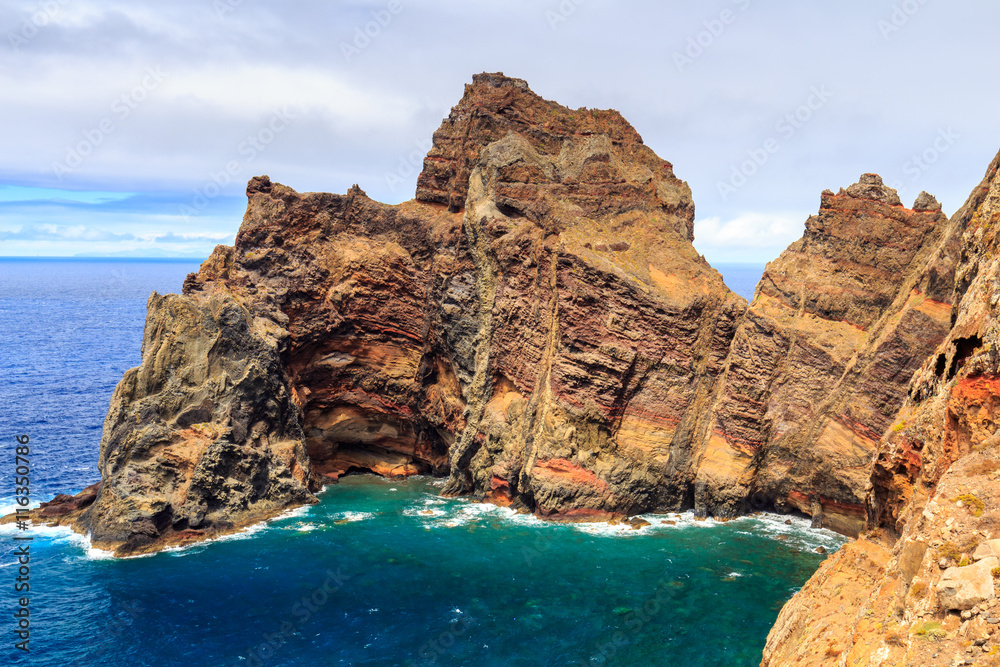 Naklejka premium Beautiful landscape at the north coast of Ponta de Sao Lourenco, the eastern most part of Madeira Island, Portugal