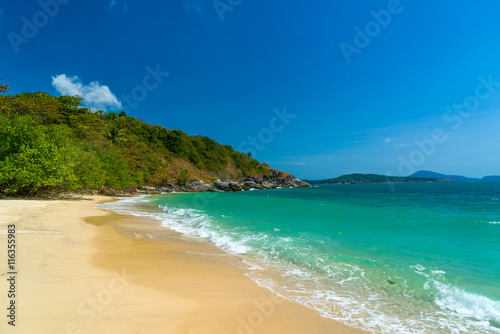 Fototapeta Naklejka Na Ścianę i Meble -  Beautiful tropical Thai beach
