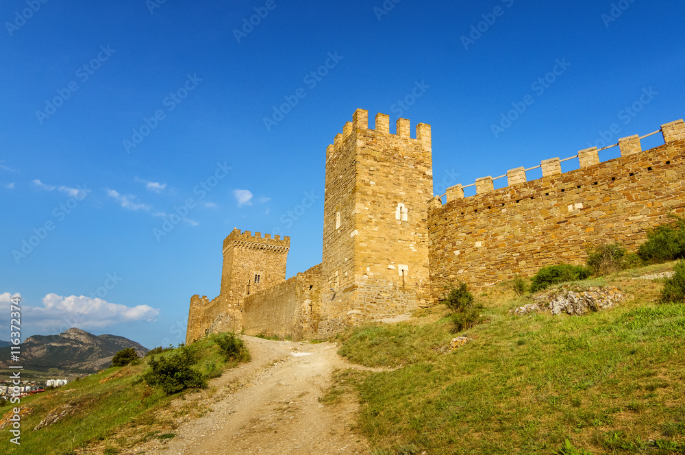 генуэзская крепость в городе Судак, полуостров Крым, Черное море