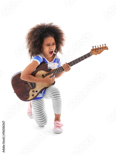 Afro-American little girl w...