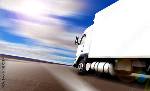 Fondo abstracto camion y velocidad.Concepto de transporte y entrega de mercancia.Logistica y envios
