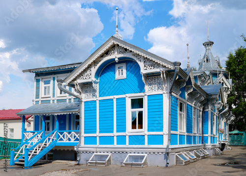 Wooden architecture of Russia. Russian German center in tomsk ci