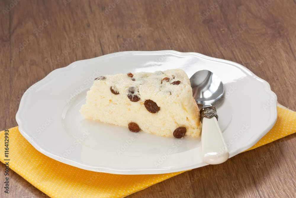 Cottage cheese souffle / Delicious cottage cheese souffle with raisins on white plate