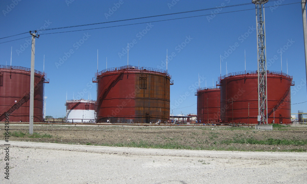 Tank the vertical steel. Capacities for storage of oil  products