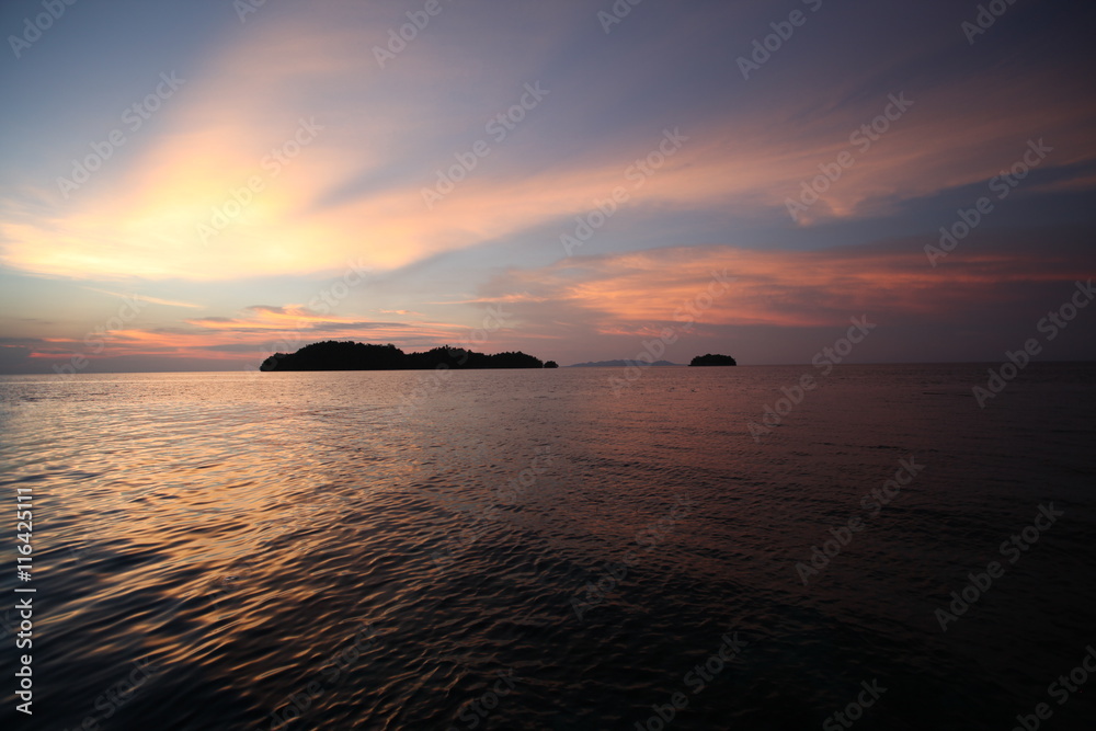 zachód słońca nad wyspami