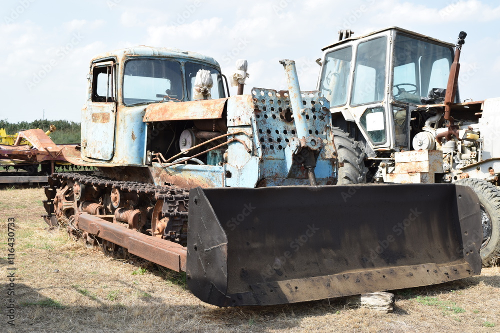 Tractor. Agricultural machinery.