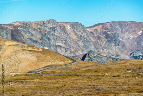 Highway climbing up the Beartooth Mountains in Montana, USA © jkraft5