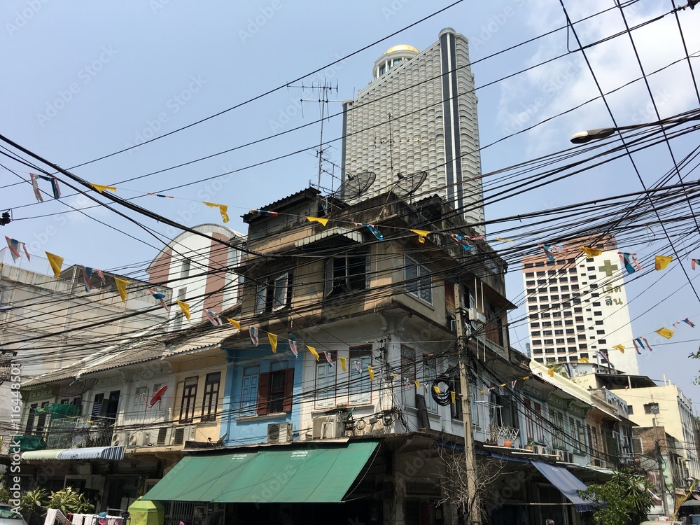 Old vs New in Silom