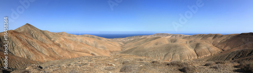 Collines d  sertiques et volcans de l   le de Fuerteventura