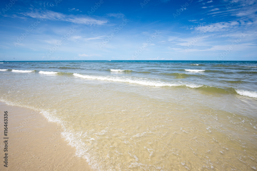 Beautiful blue sea wave on white sand beach at Hua Hin, Prachuap KhiriKhan Province,Thailand.
Beautiful blue sea wave on white sand beach at Hua Hin, Prachuap KhiriKhan Province,Thailand.