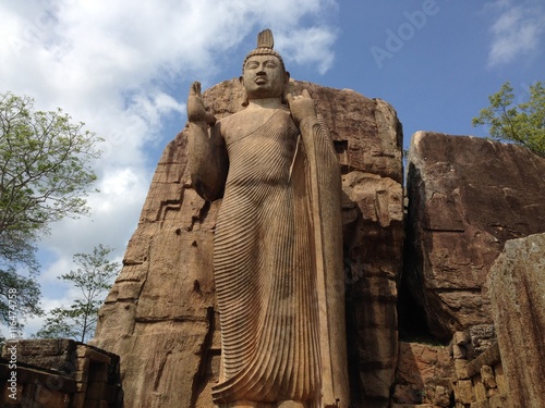 Aukana Buddha Statue