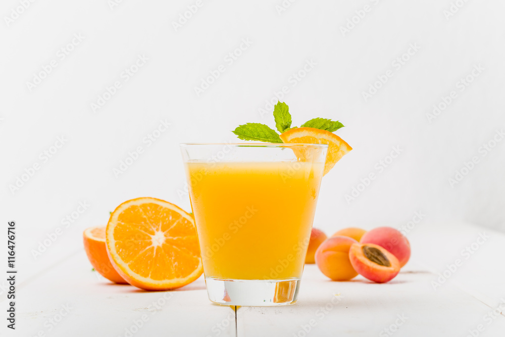 Orangen Aprikosen Saft
