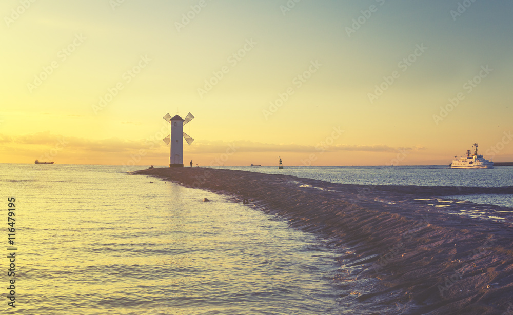 Fototapeta premium Seascape,sunset, retro effect