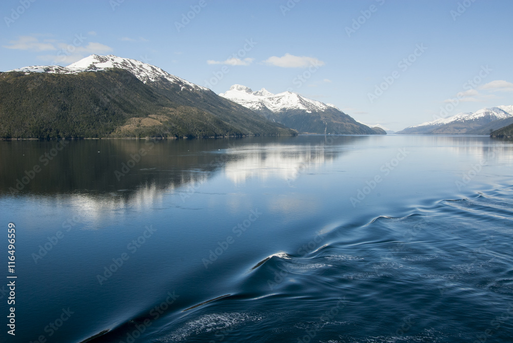 Obraz premium Glacier Alley - Patagonia Argentina / Cruising in Glacier Alley - Patagonia Argentina - Landscape of beautiful mountains, glaciers and waterfall