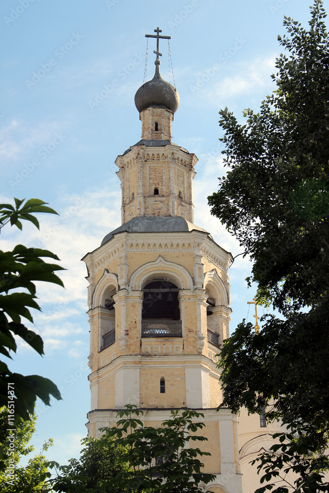Obraz premium Bell tower of Spaso-Prilutsky Monastery in the Vologda city, Russia. Top part of the building