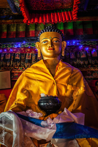 Buddha Sakyamuni statue photo