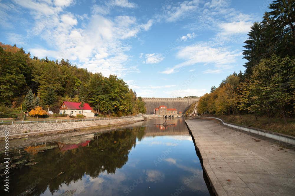 Obraz premium Pilchowice Dam and Canal in Poland