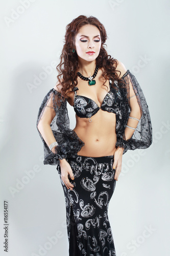 belly dancer photo