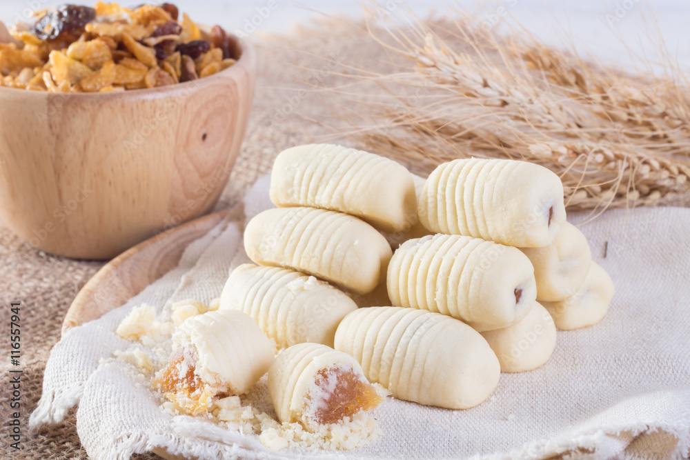 Fototapeta premium Traditional Chinese cookies pineapple tart