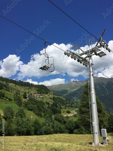 seggiovia trasporto a fune montagna  photo