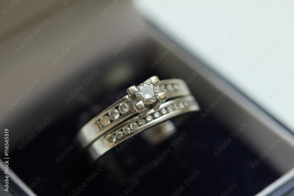 Diamond rings Diamond rings