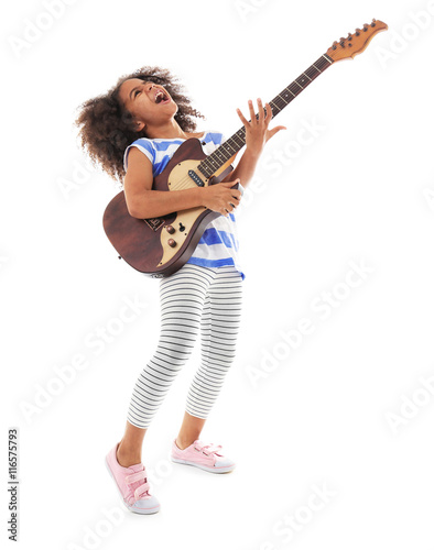 Afro-American little girl w...
