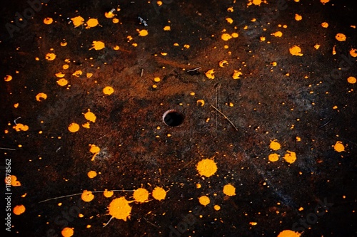 dirty paint drop on floor © tanantornanutra